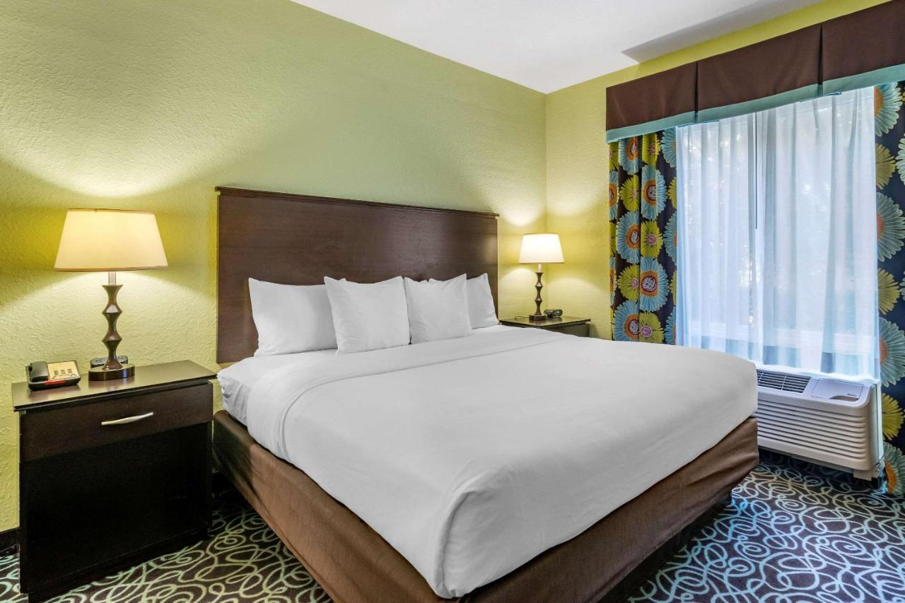 คอมฟอร์ต สวีท แอท แฟร์กราวด์ กาสิโน Hotel แทมปา ภายนอก รูปภาพ