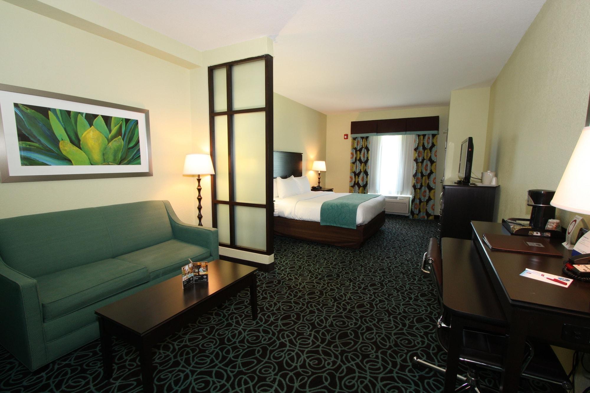 คอมฟอร์ต สวีท แอท แฟร์กราวด์ กาสิโน Hotel แทมปา ภายนอก รูปภาพ