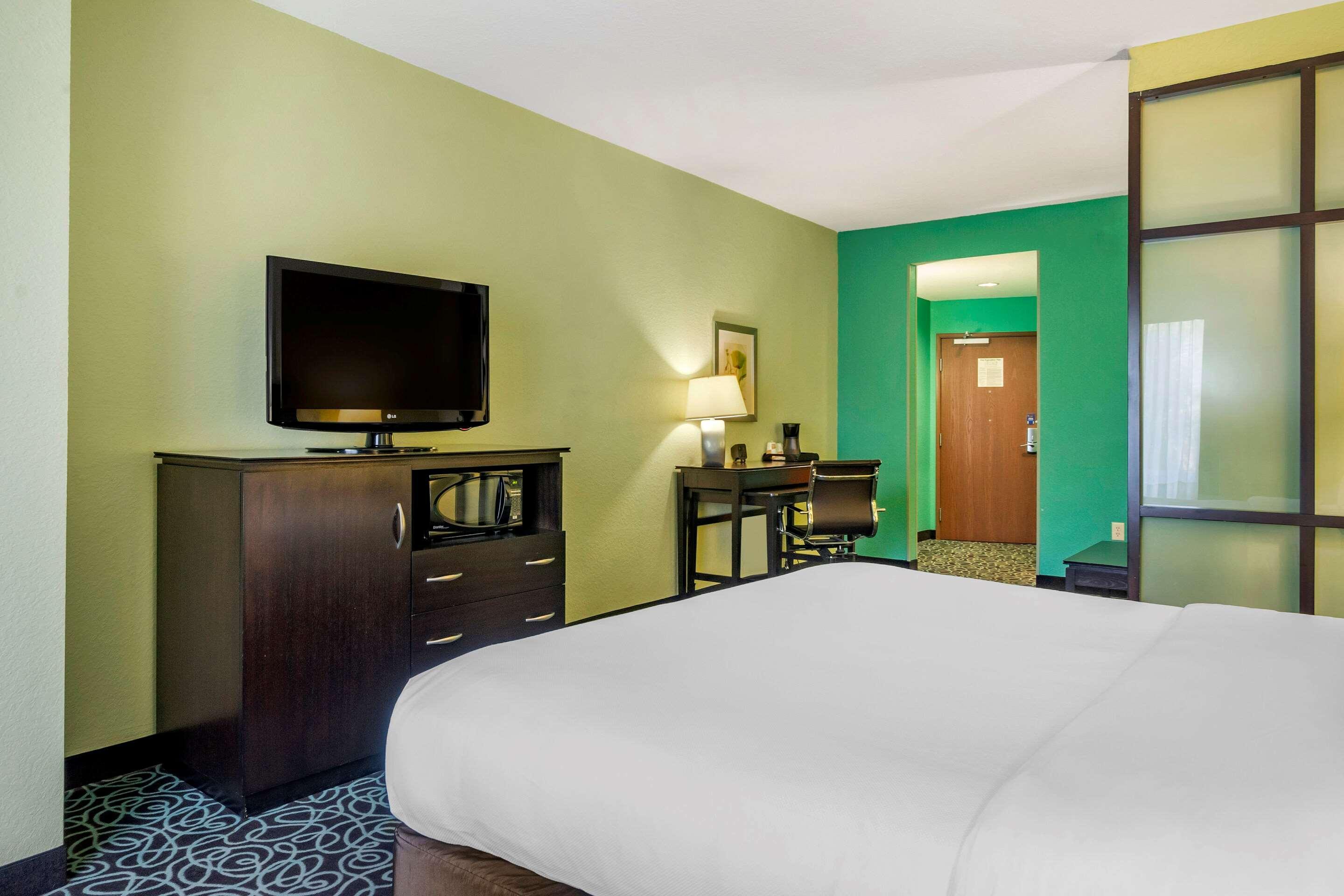 คอมฟอร์ต สวีท แอท แฟร์กราวด์ กาสิโน Hotel แทมปา ภายนอก รูปภาพ