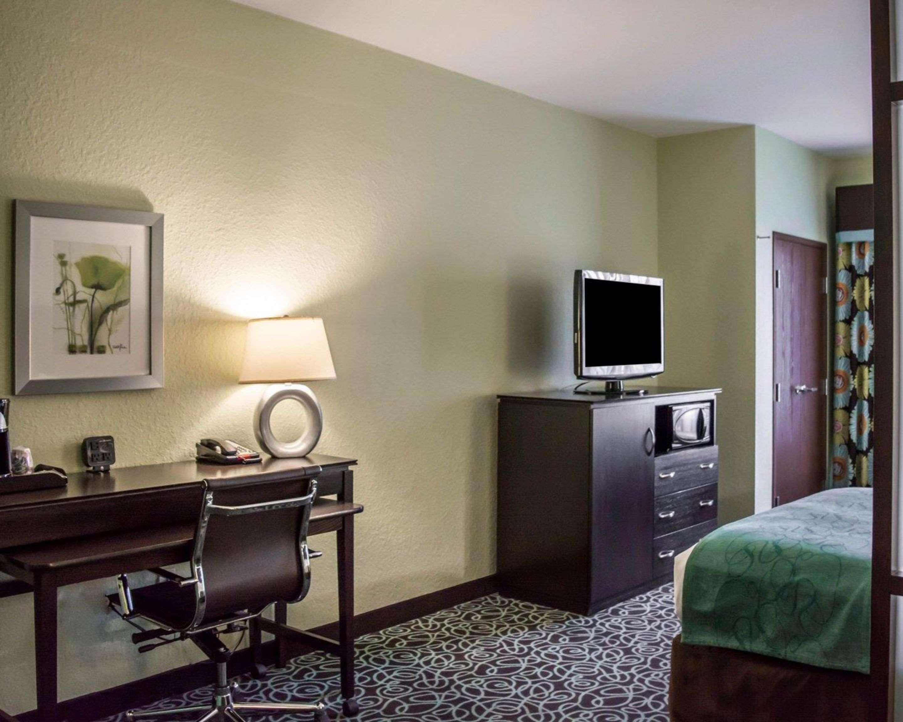 คอมฟอร์ต สวีท แอท แฟร์กราวด์ กาสิโน Hotel แทมปา ภายนอก รูปภาพ