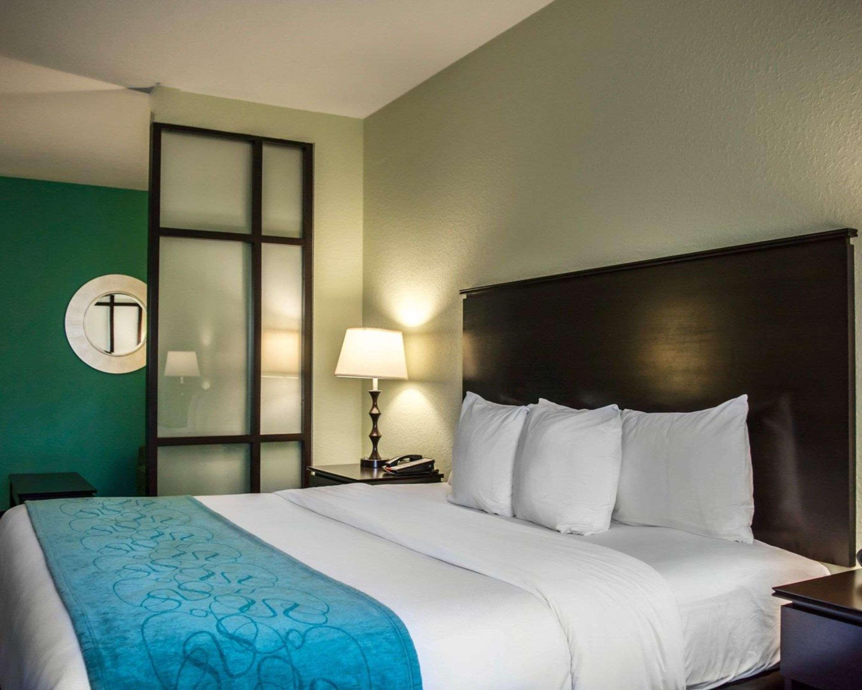 คอมฟอร์ต สวีท แอท แฟร์กราวด์ กาสิโน Hotel แทมปา ภายนอก รูปภาพ